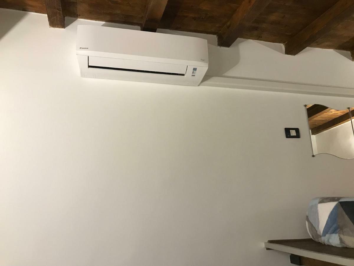 La Quiete In Centro Storico Apartment Genoa Luaran gambar